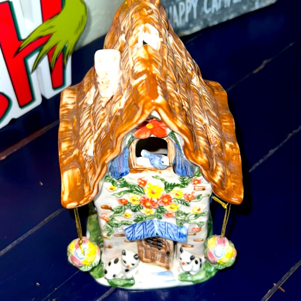 Tea light cat house